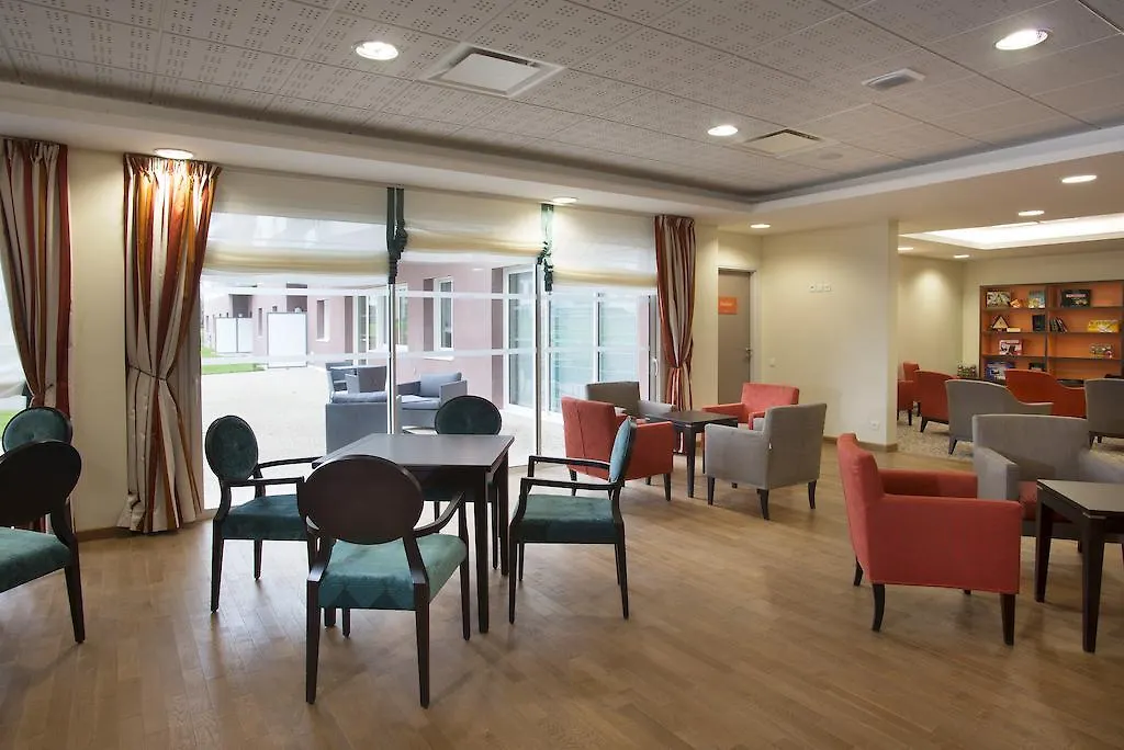 Domitys Le Jardin D'Eole Aparthotel Lanester 0*,